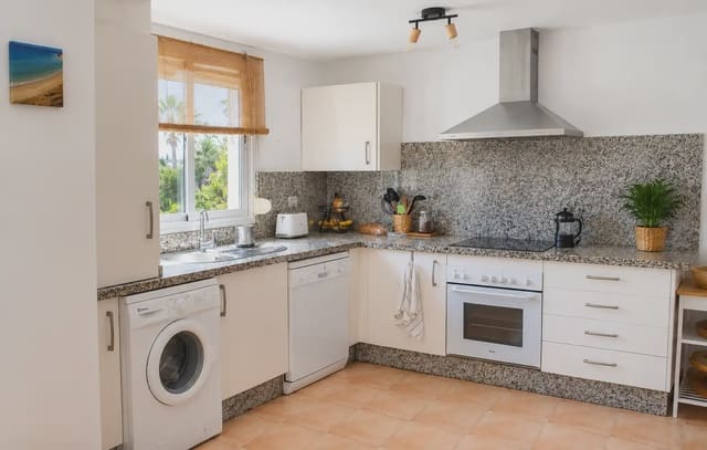 2 soveværelse Lejlighed til leje i Hipódromo - Cerrado del Águila, Mijas med swimmingpool garage - € 1.750 (Ref: 10158295)