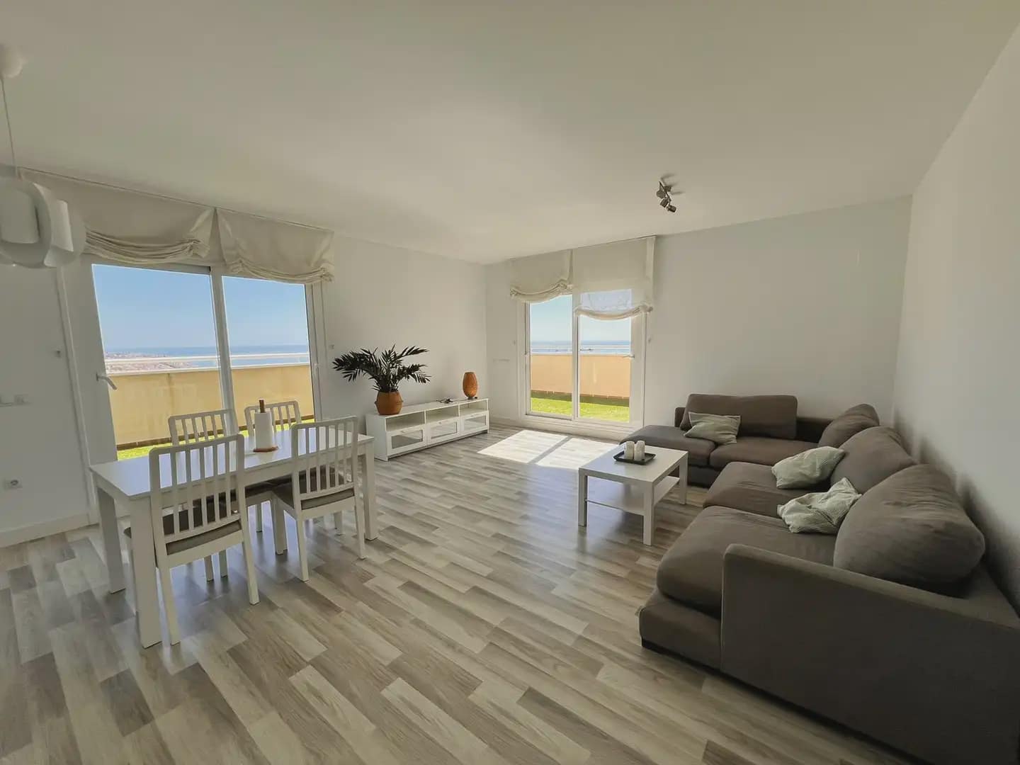 Ático de 4 habitaciones en Rincón de la Victoria en venta con piscina garaje - 1.050.000 € (Ref: 10167499)