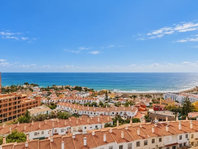 Ático de 4 habitaciones en Rincón de la Victoria en venta con piscina garaje - 1.050.000 € (Ref: 10167499)