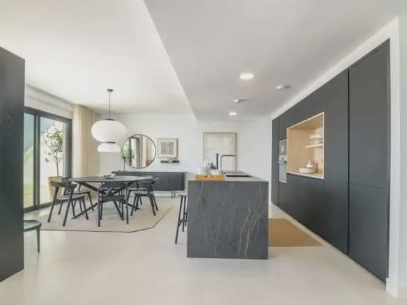 3 soverom Leilighet til salgs i El Higuerón, Fuengirola med svømmebasseng garasje - € 483 000 (Ref: 10181066)