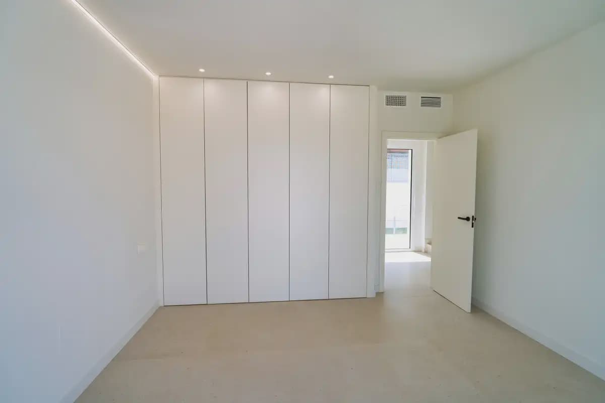 4 Zimmer Villa zu verkaufen in Alhaurin de la Torre mit Pool - 820.000 € (Ref: 10181877)