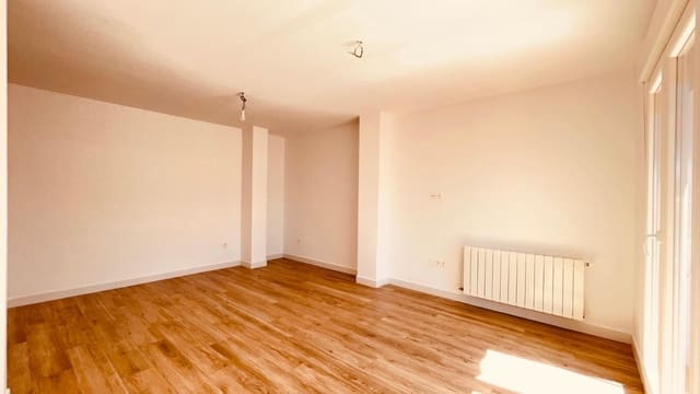 4 chambre Penthouse à vendre à Pajaritos - Plaza de Toros, Grenade ville avec garage - 540 000 € (Ref: 10171969)