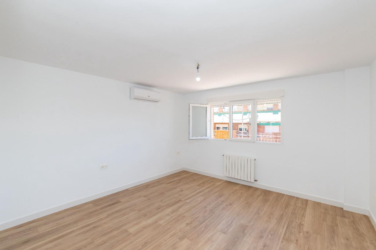 4 Zimmer Penthouse zu verkaufen in Granada Stadt mit Garage - 540.000 € (Ref: 10171969)