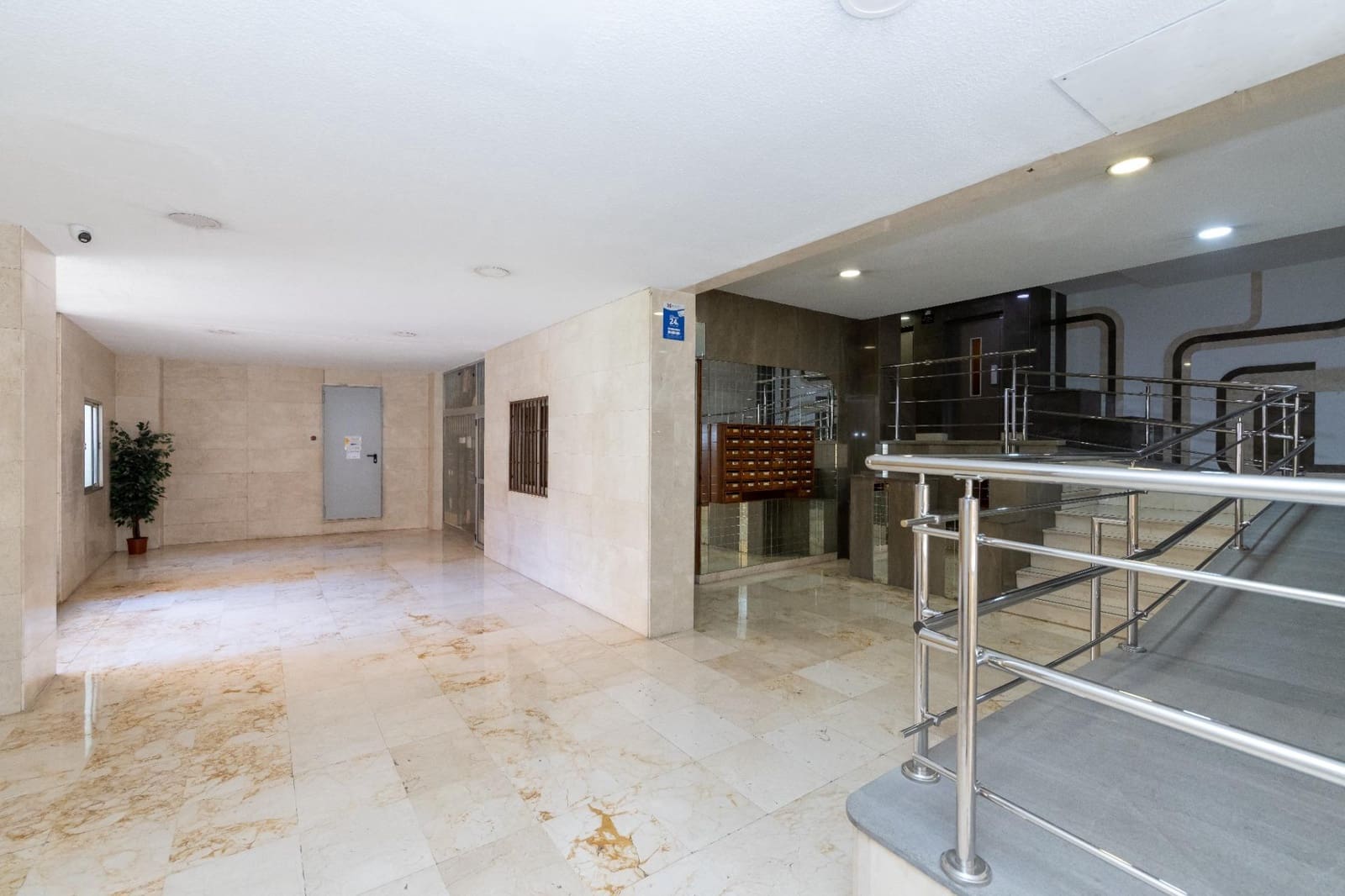 4 Zimmer Penthouse zu verkaufen in Granada Stadt mit Garage - 540.000 € (Ref: 10171969)