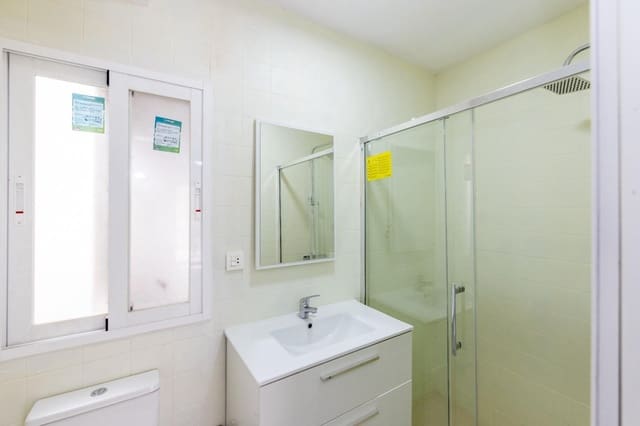 3 sovrum Lägenhet att hyra i San Matías - Realejo, Granada stad med garage - 1 275 € (Ref: 10171970)