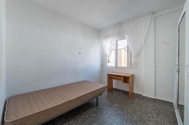 3 soveværelse Lejlighed til salg i Norte, Granada by - € 140.000 (Ref: 10171971)