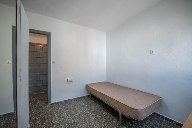 3 soveværelse Lejlighed til salg i Norte, Granada by - € 140.000 (Ref: 10171971)