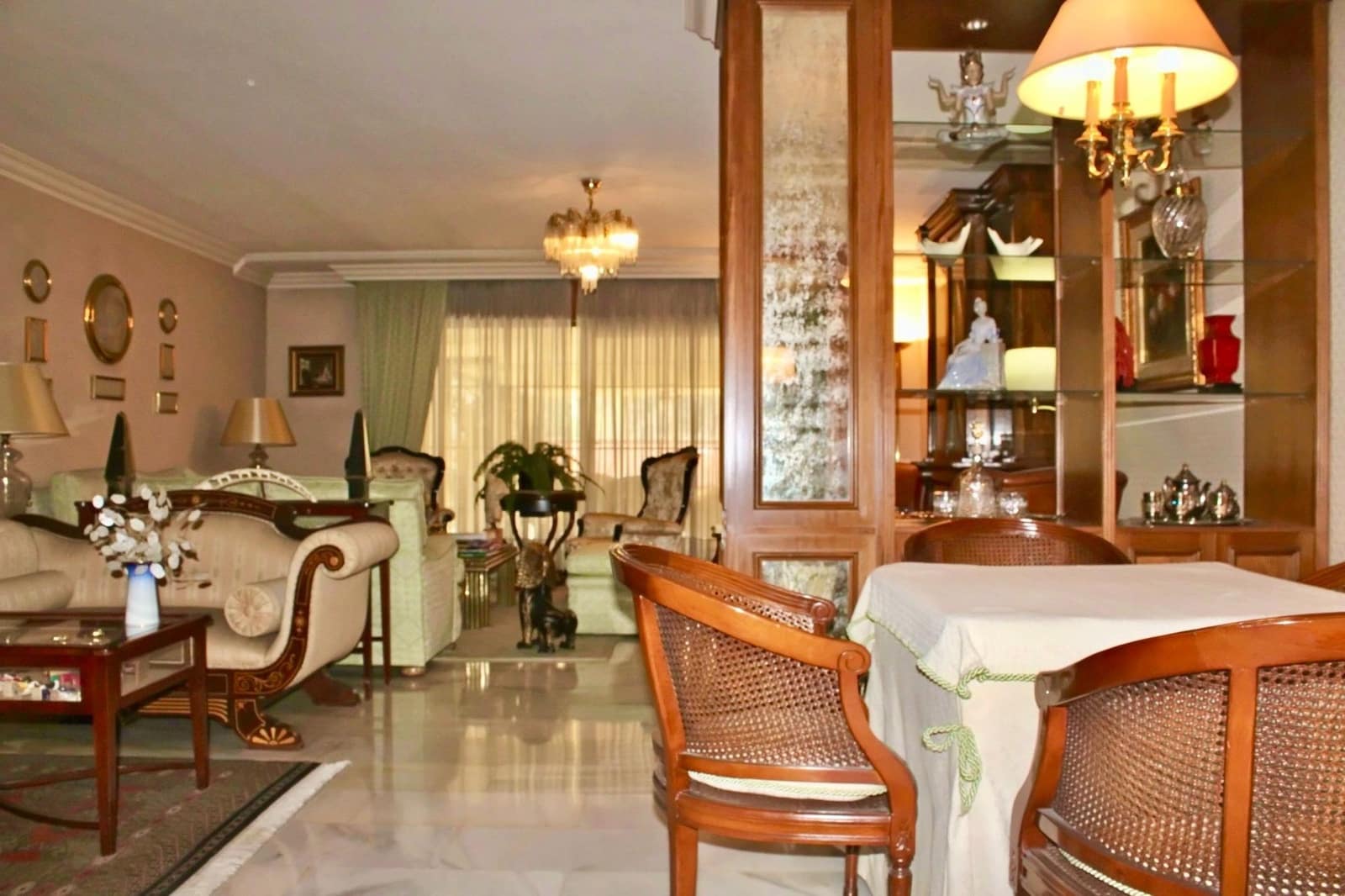 3 sypialnia Mieszkanie na sprzedaż w Miasto Grenada z basenem garażem - 1 250 000 € (Ref: 10171973)