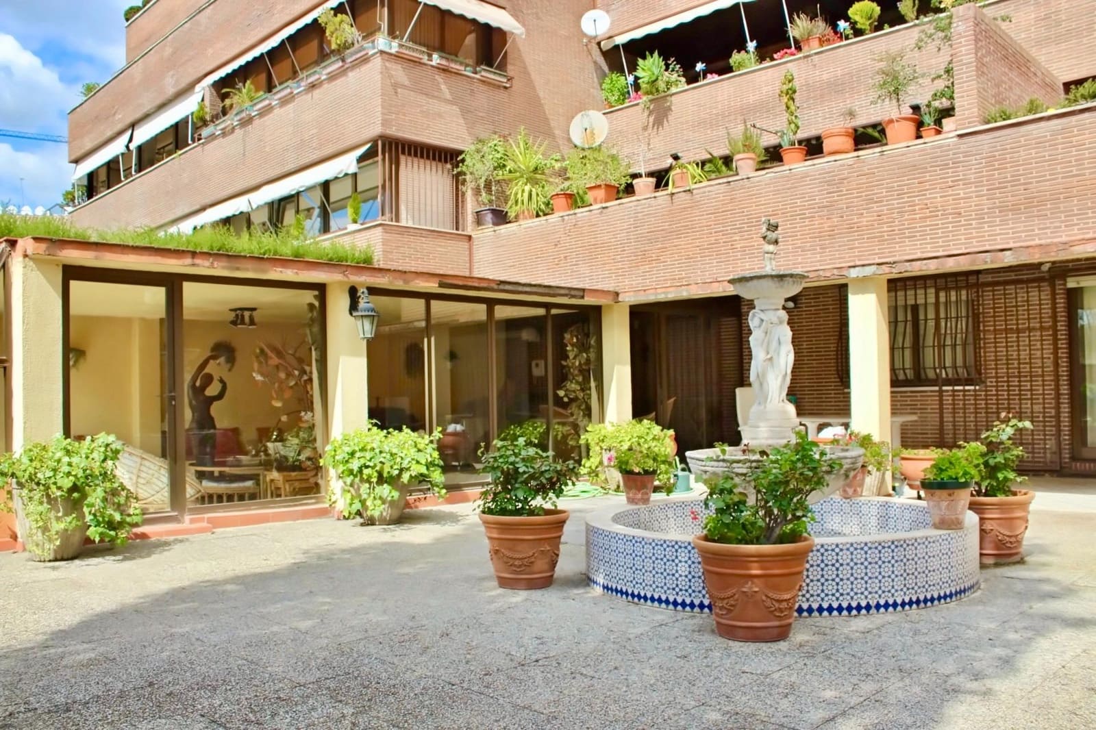 3 sypialnia Mieszkanie na sprzedaż w Miasto Grenada z basenem garażem - 1 250 000 € (Ref: 10171973)