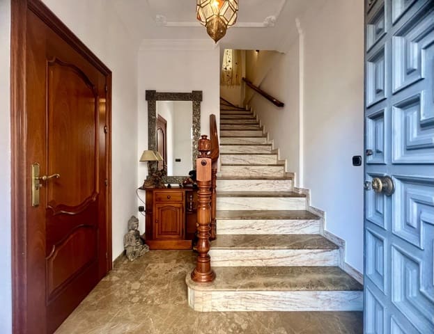 4 soverom Villa til salgs i Zaidin, Granada by med garasje - € 375 000 (Ref: 10171974)