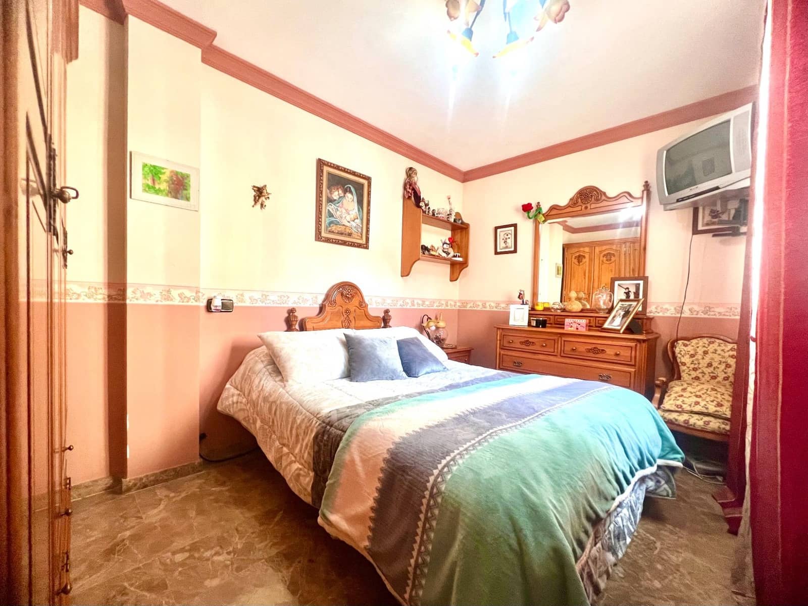 4 soverom Villa til salgs i Granada by med garasje - € 375 000 (Ref: 10171974)
