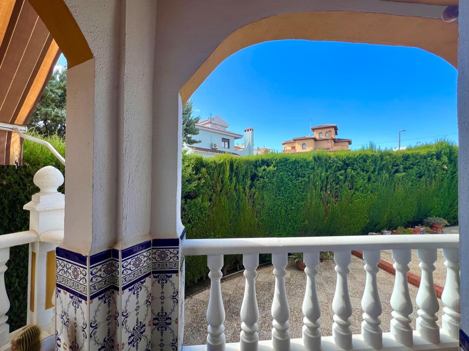 4 slaapkamer Villa te koop in Otura met zwembad garage - € 349.900 (Ref: 10171975)