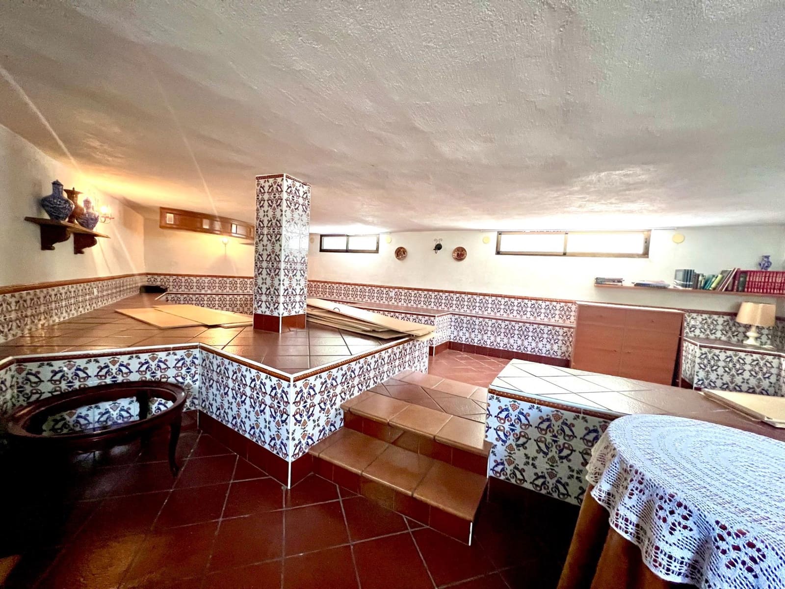 4 slaapkamer Villa te koop in Otura met zwembad garage - € 349.900 (Ref: 10171975)