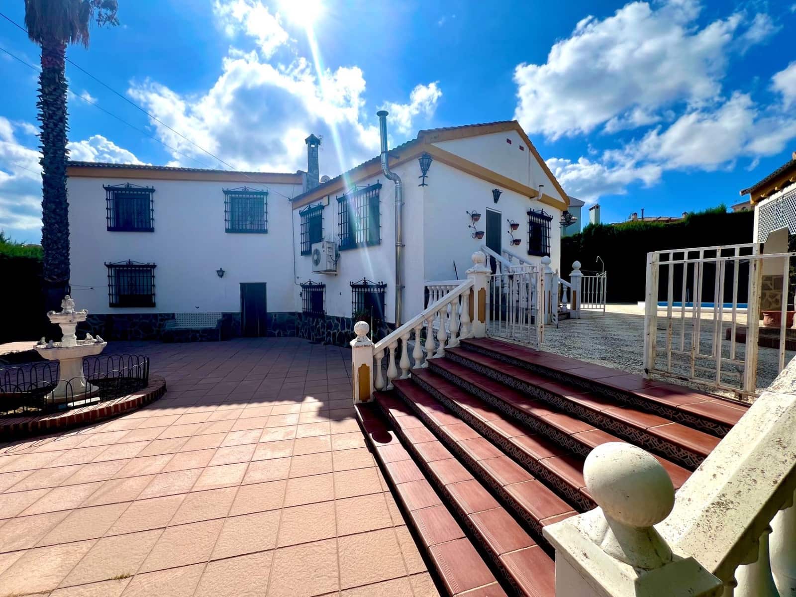 4 slaapkamer Villa te koop in Otura met zwembad garage - € 349.900 (Ref: 10171975)