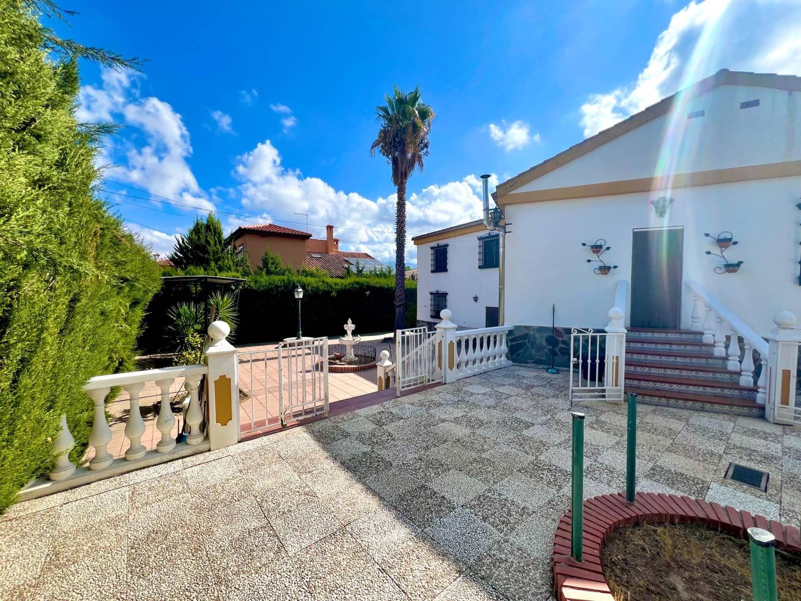 4 slaapkamer Villa te koop in Otura met zwembad garage - € 349.900 (Ref: 10171975)