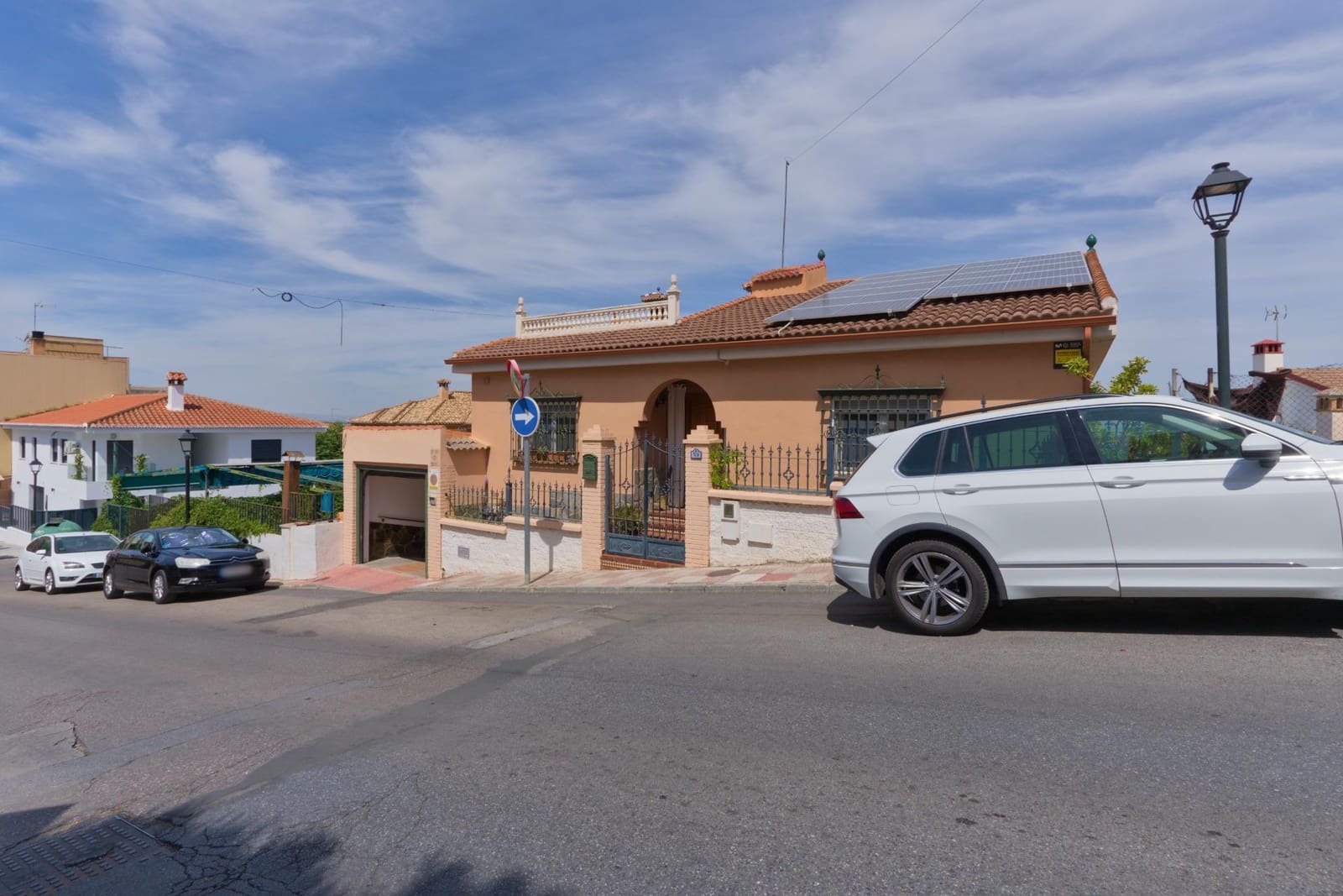 3 chambre Villa/Maison à vendre à Cajar avec garage - 359 500 € (Ref: 10171977)