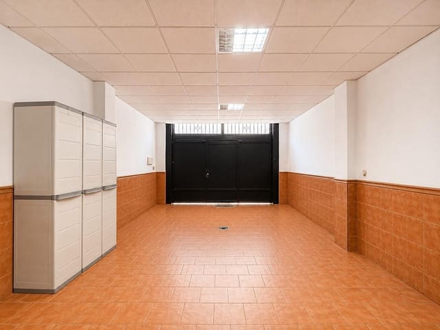 4 soveværelse Byhus til salg i Padul med garage - € 284.000 (Ref: 10171979)