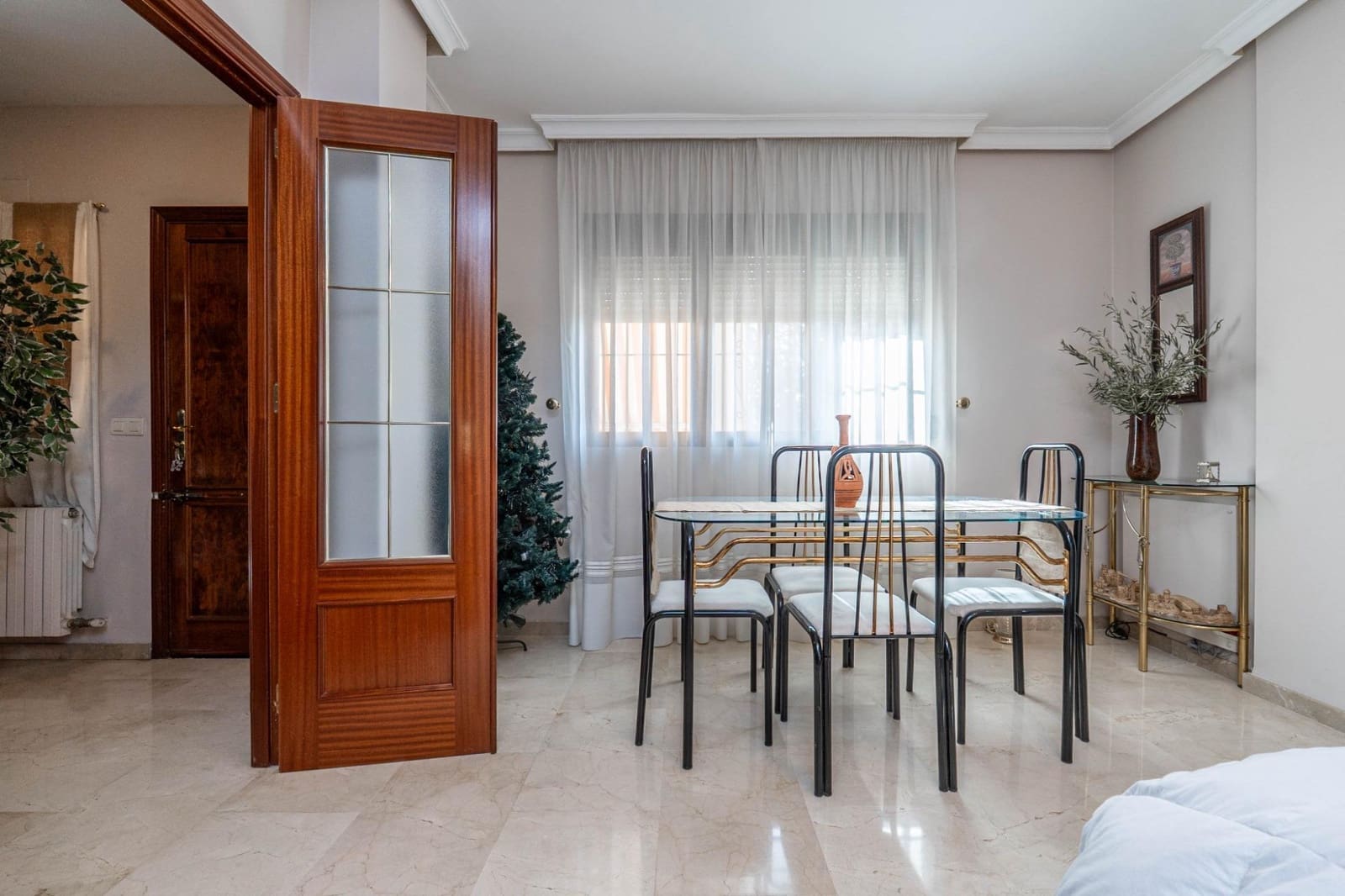 Chalet de 4 habitaciones en Albolote en venta con piscina - 299.000 € (Ref: 10171981)