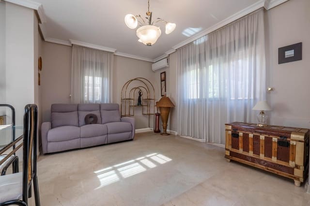 Chalet de 4 habitaciones en Albolote en venta con piscina - 299.000 € (Ref: 10171981)