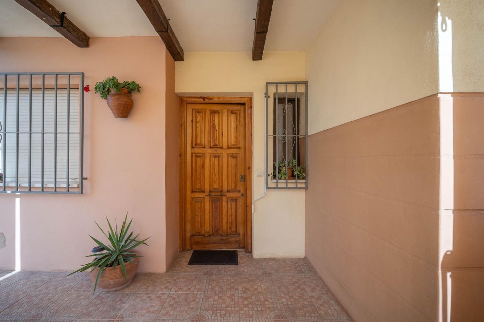 Chalet de 4 habitaciones en Albolote en venta con piscina - 299.000 € (Ref: 10171981)