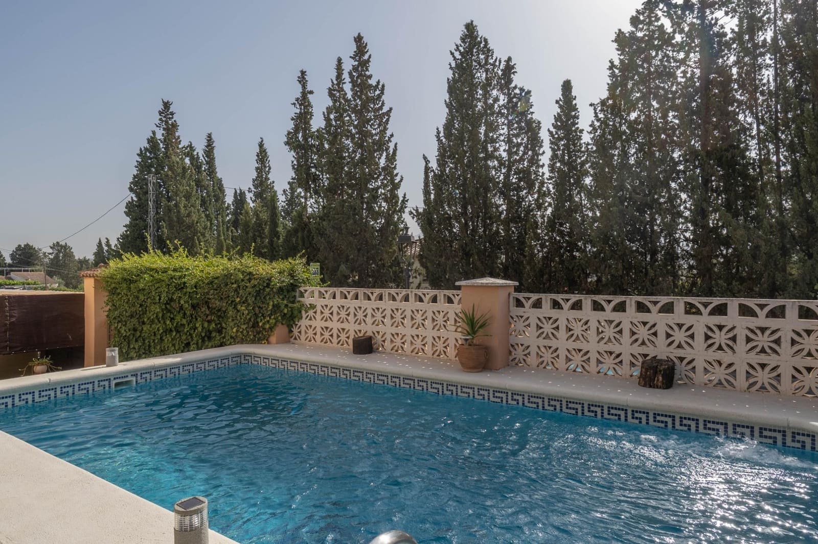 Chalet de 4 habitaciones en Albolote en venta con piscina - 299.000 € (Ref: 10171981)