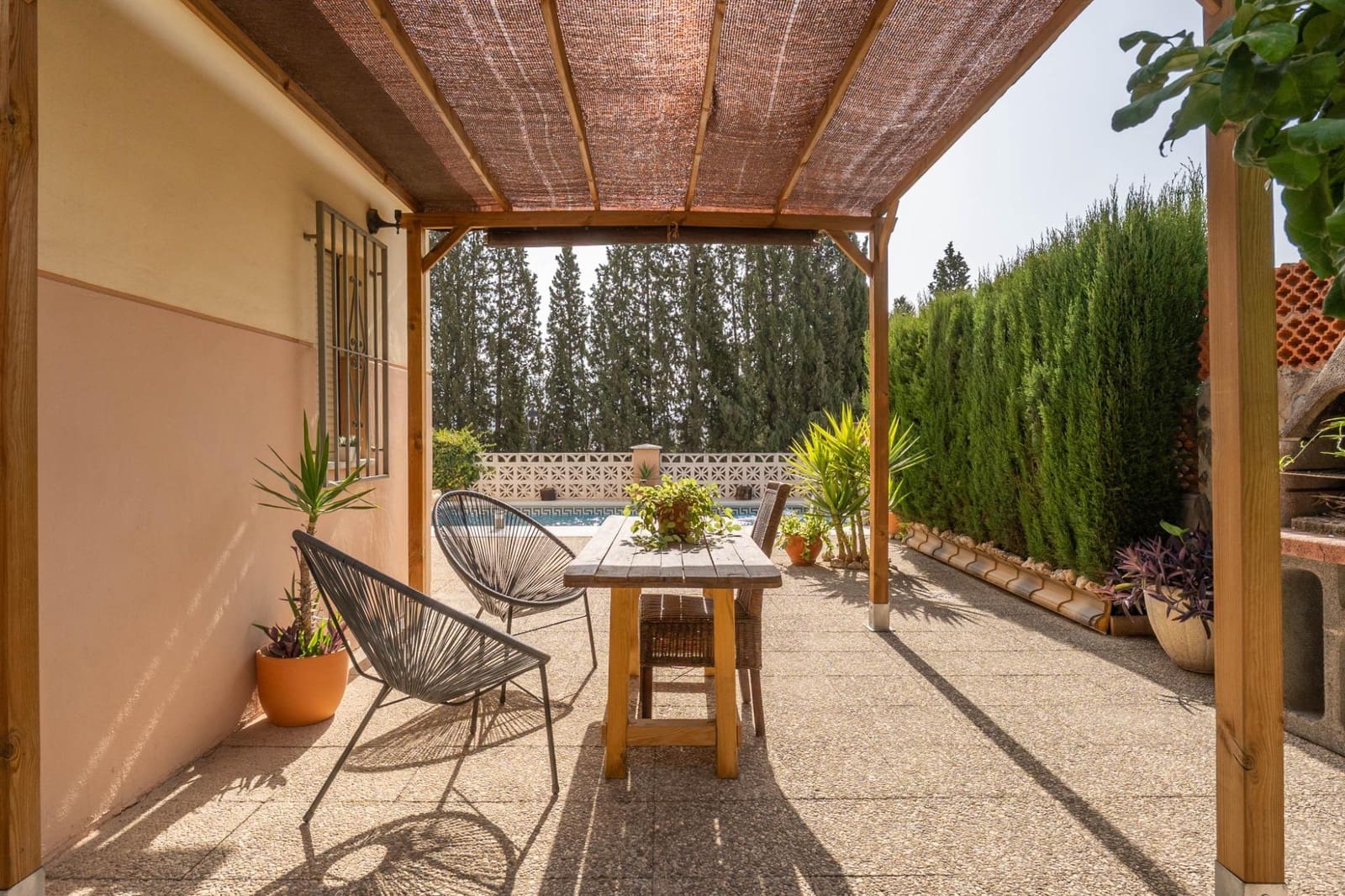 Chalet de 4 habitaciones en Albolote en venta con piscina - 299.000 € (Ref: 10171981)