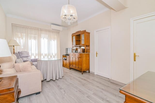 3 bedroom Flat for sale in Granada city - € 240,000 (Ref: 10171982)