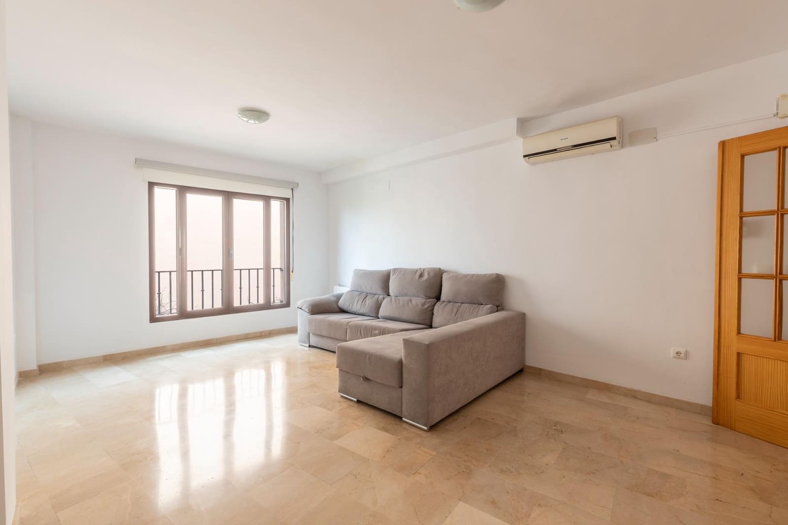 3 slaapkamer Halfvrijstaande villa te koop in Monachil met garage - € 245.000 (Ref: 10171983)