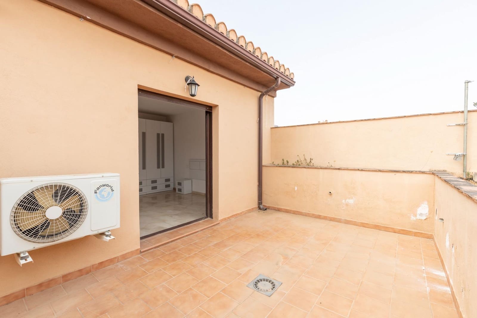 3 slaapkamer Halfvrijstaande villa te koop in Monachil met garage - € 245.000 (Ref: 10171983)