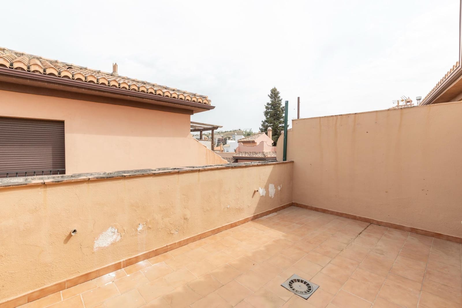 3 slaapkamer Halfvrijstaande villa te koop in Monachil met garage - € 245.000 (Ref: 10171983)