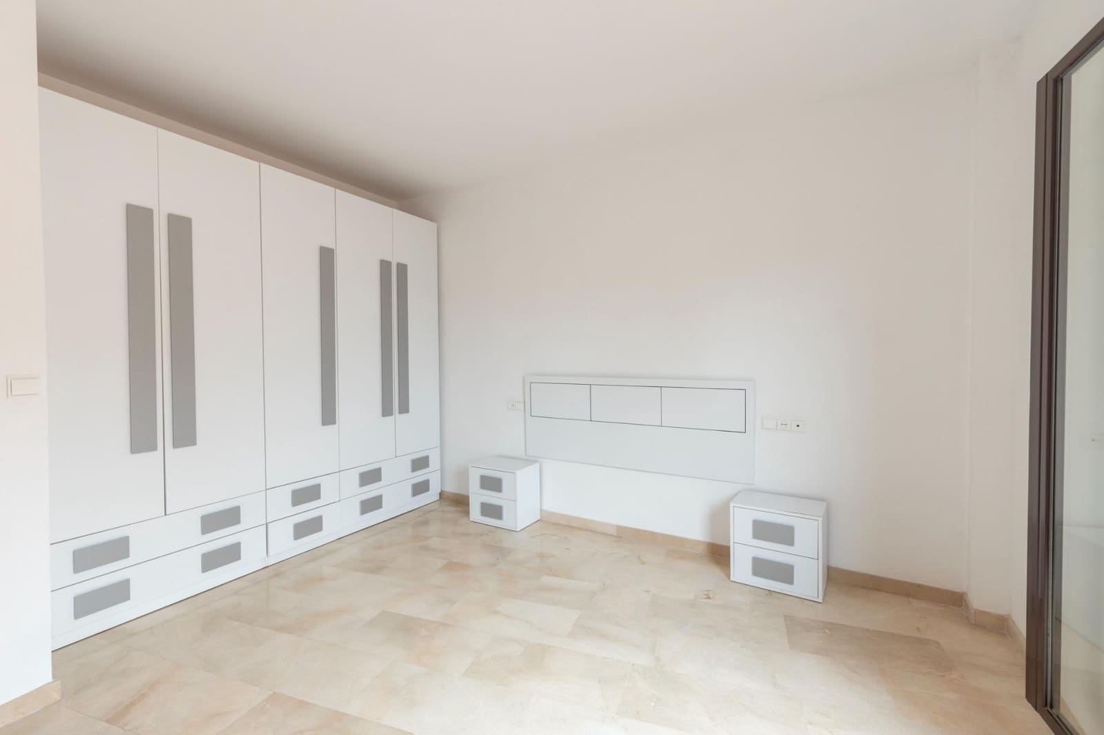 3 slaapkamer Halfvrijstaande villa te koop in Monachil met garage - € 245.000 (Ref: 10171983)