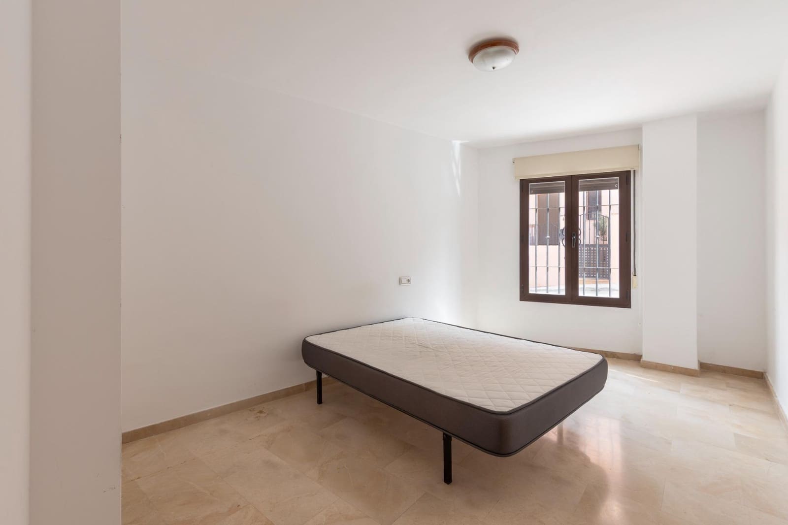 3 slaapkamer Halfvrijstaande villa te koop in Monachil met garage - € 245.000 (Ref: 10171983)