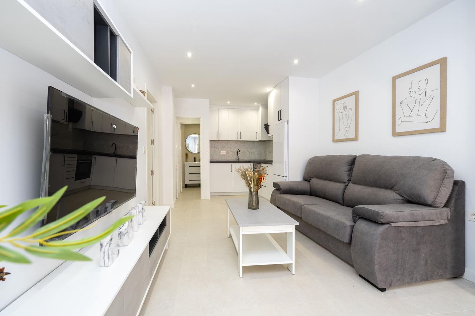 2 soveværelse Lejlighed til salg i Granada by - € 169.500 (Ref: 10171984)