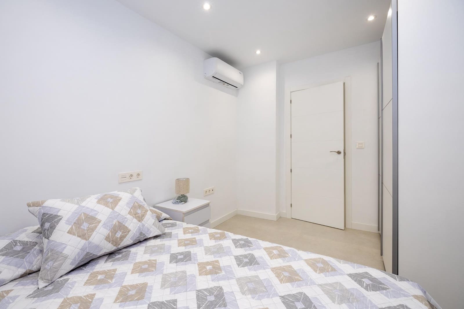2 soveværelse Lejlighed til salg i Granada by - € 169.500 (Ref: 10171984)