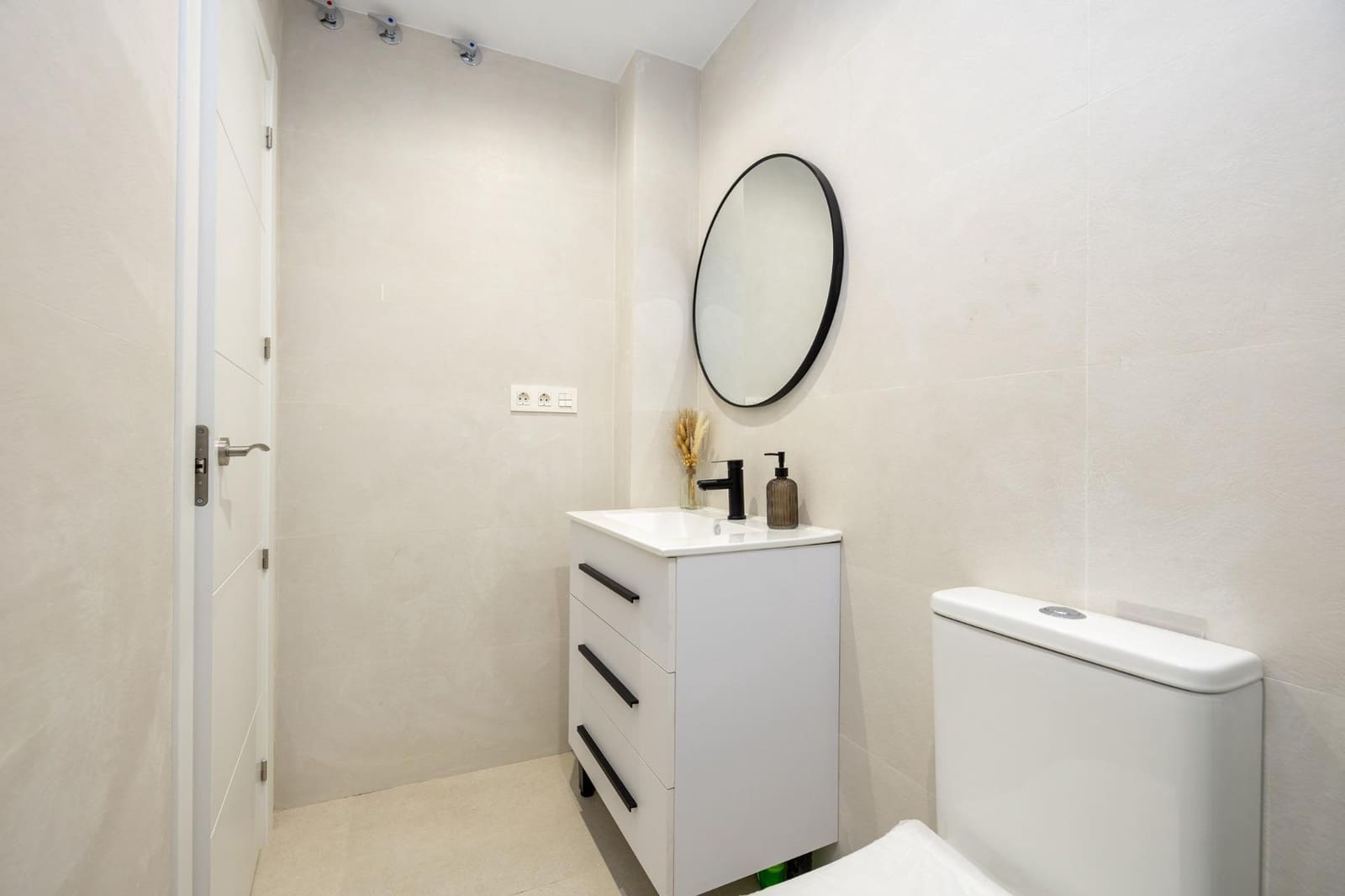 2 soveværelse Lejlighed til salg i Granada by - € 169.500 (Ref: 10171984)