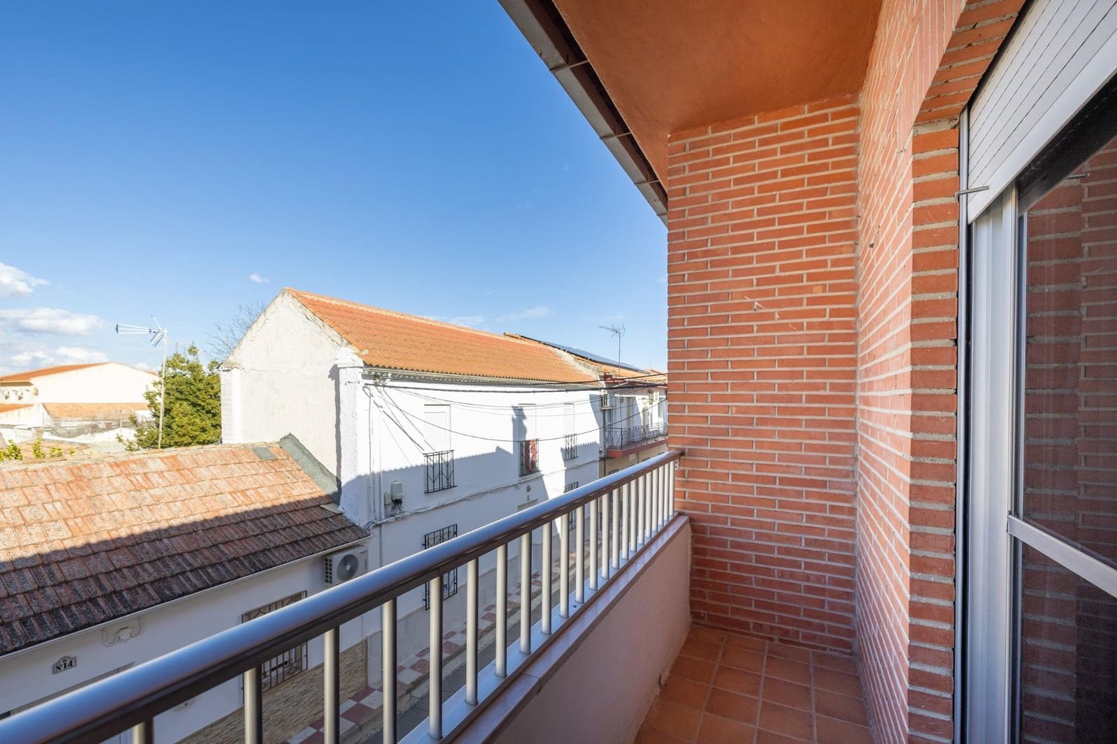 4 sypialnia Dom na sprzedaż w Belicena z garażem - 317 000 € (Ref: 10171988)