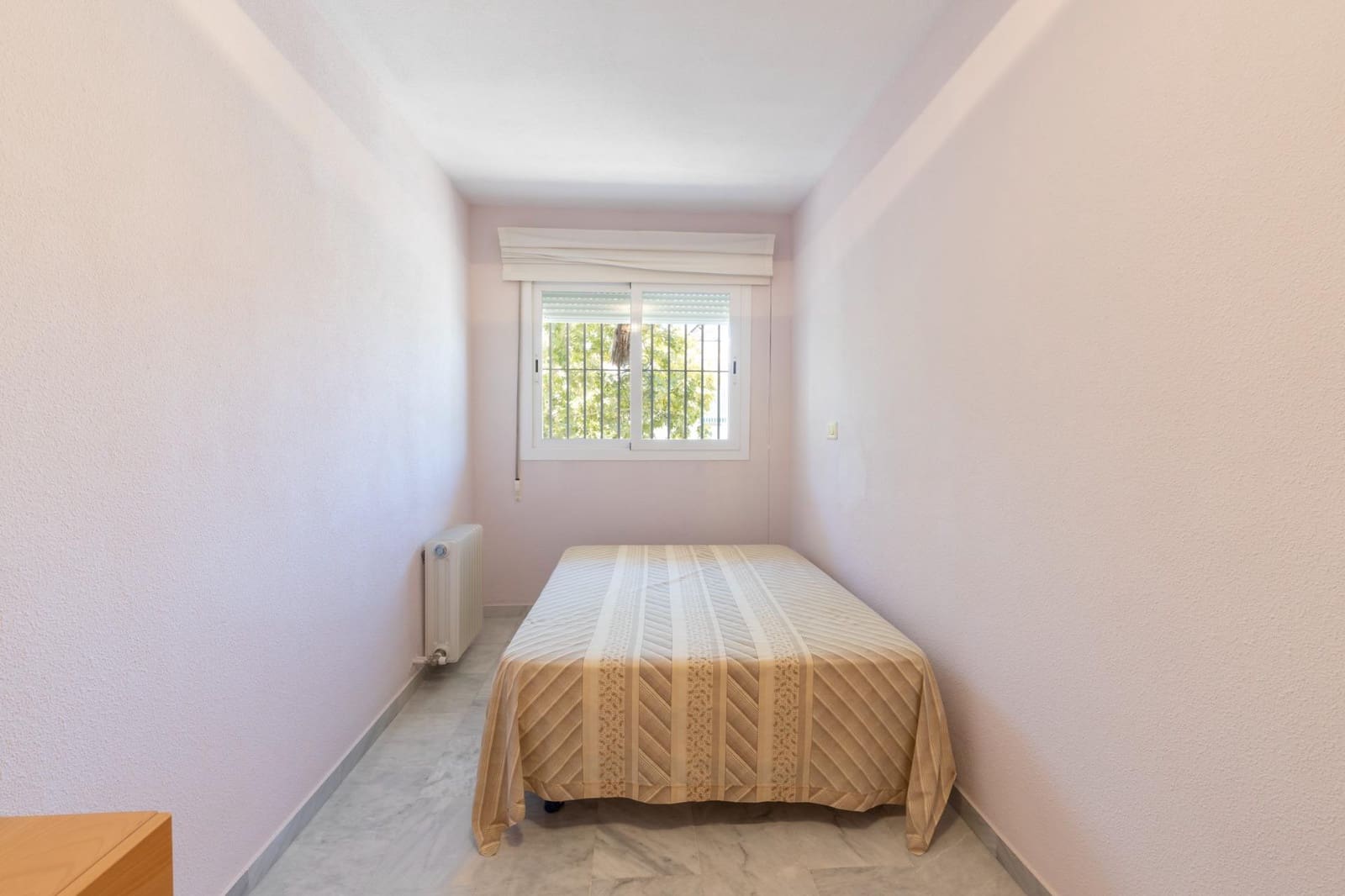 Adosado de 3 habitaciones en Granada ciudad en venta con piscina garaje - 354.000 € (Ref: 10171989)