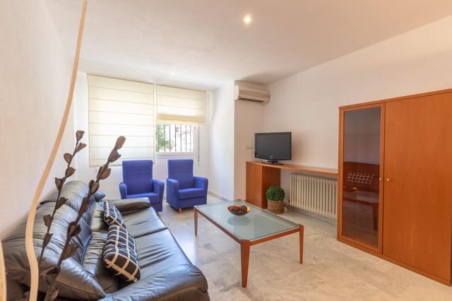 Adosado de 3 habitaciones en Granada ciudad en venta con piscina garaje - 354.000 € (Ref: 10171989)