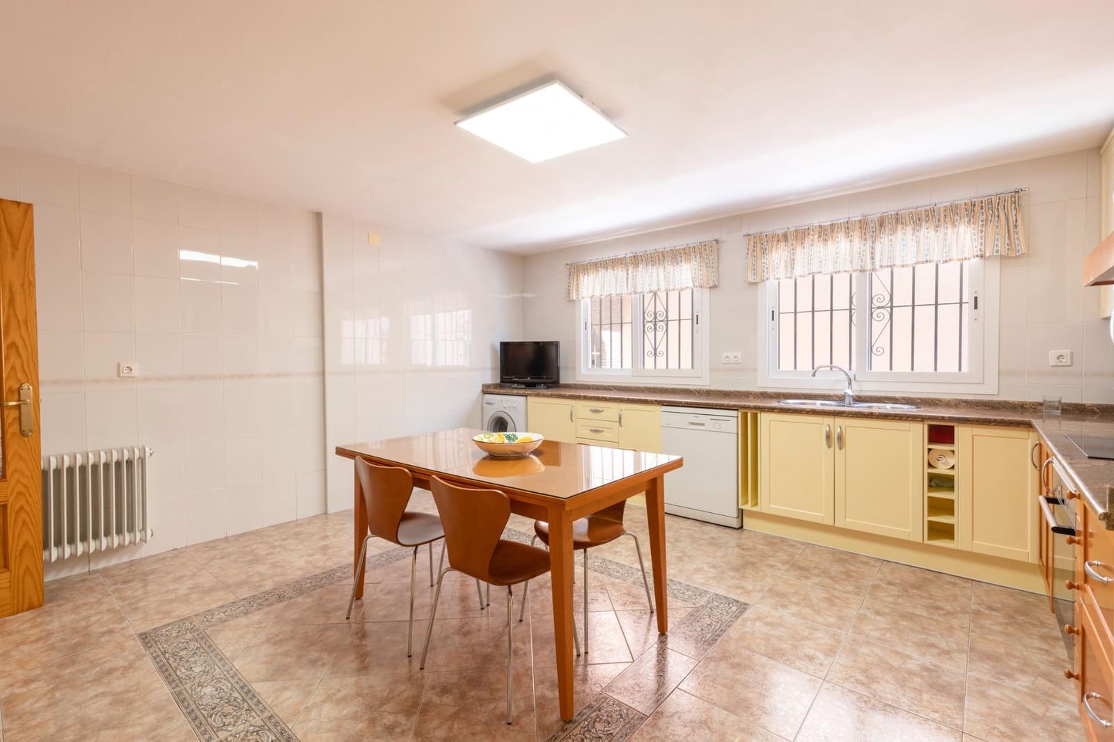 Adosado de 3 habitaciones en Granada ciudad en venta con piscina garaje - 354.000 € (Ref: 10171989)