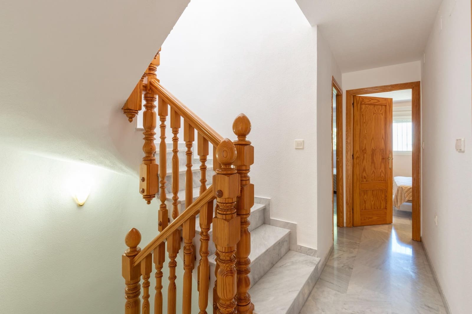 Adosado de 3 habitaciones en Granada ciudad en venta con piscina garaje - 354.000 € (Ref: 10171989)
