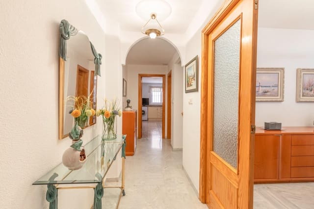 Adosado de 3 habitaciones en Granada ciudad en venta con piscina garaje - 354.000 € (Ref: 10171989)