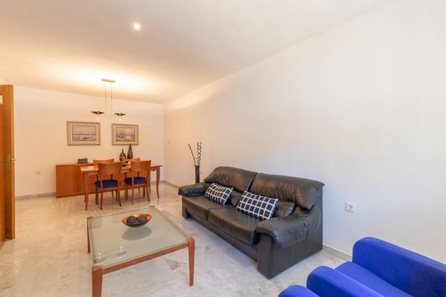3 Zimmer Reihenhaus zu verkaufen in Granada Stadt mit Pool Garage - 354.000 € (Ref: 10171989)