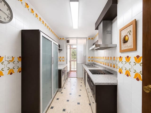 4 sypialnia Mieszkanie na sprzedaż w Zaidin, Miasto Grenada z garażem - 316 000 € (Ref: 10171993)
