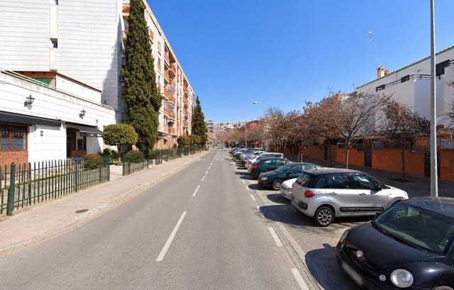 4 sypialnia Mieszkanie na sprzedaż w Zaidin, Miasto Grenada z garażem - 316 000 € (Ref: 10171993)
