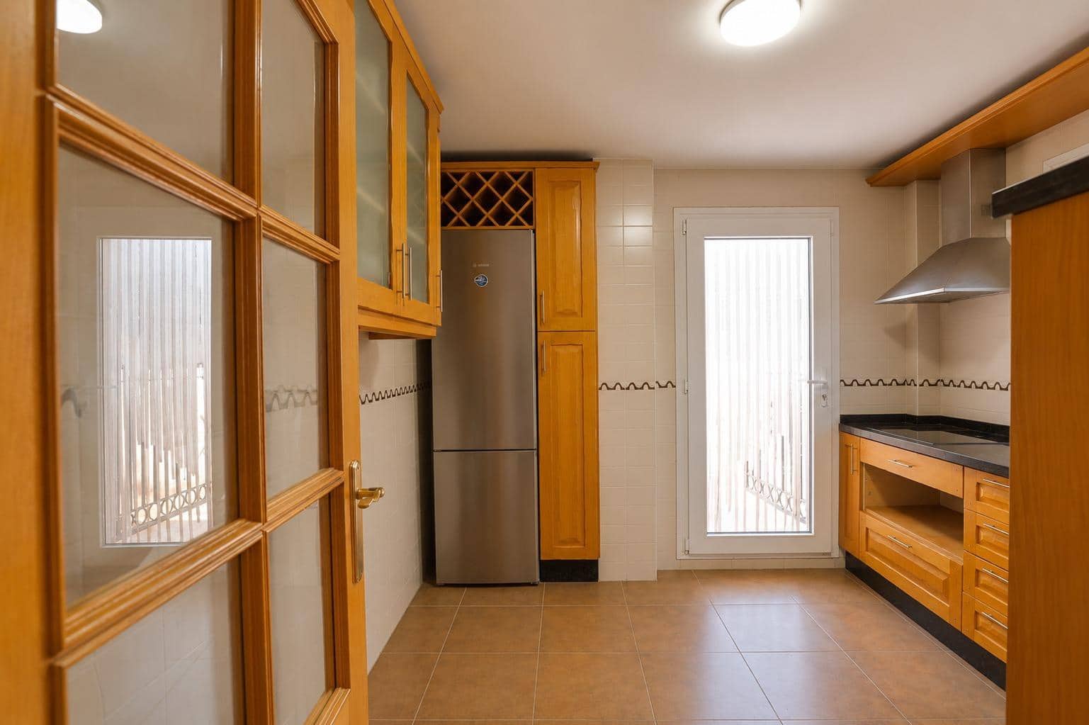 4 bedroom Villa for sale in Padul with pool garage - € 311,000 (Ref: 10171995)