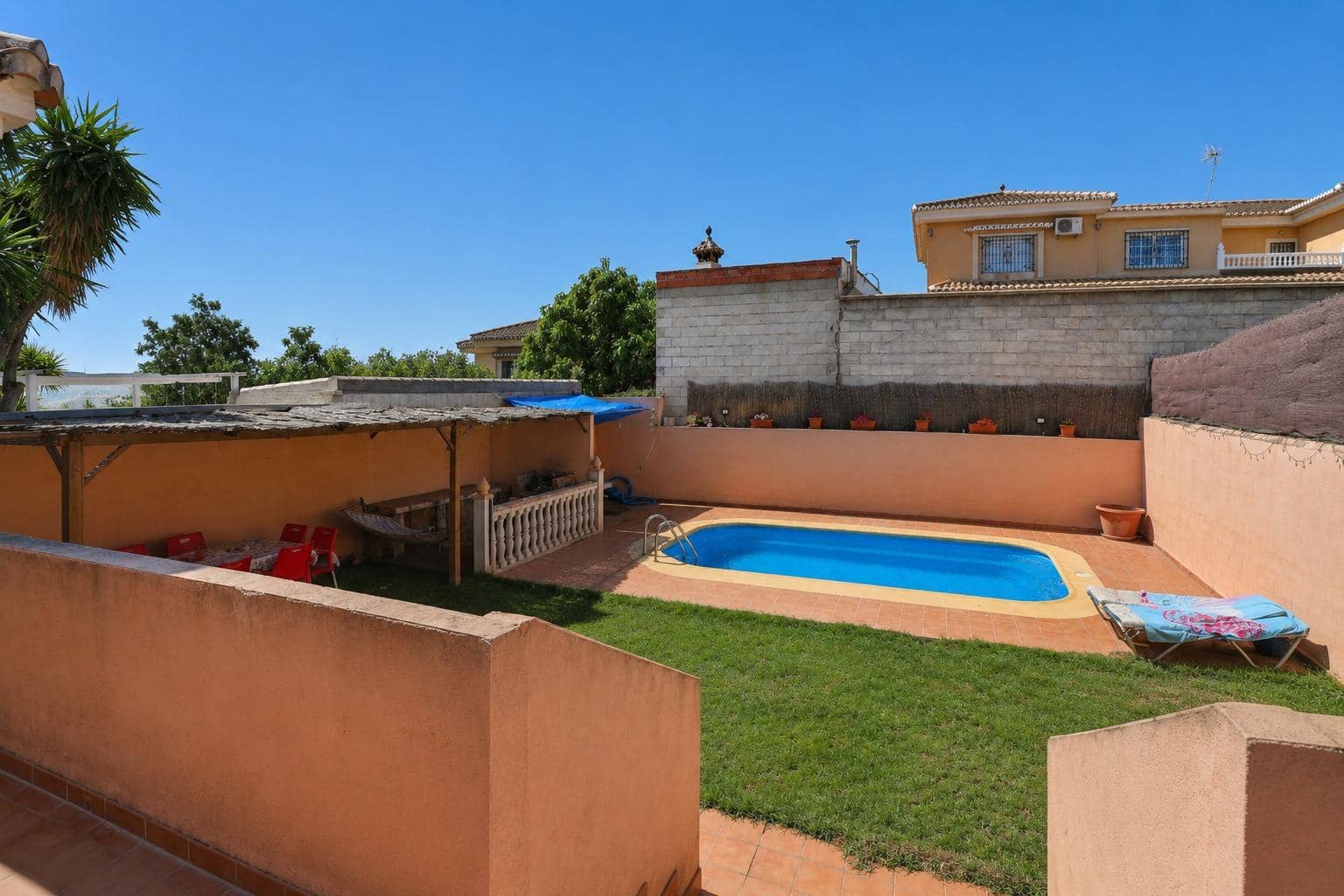4 bedroom Villa for sale in Padul with pool garage - € 311,000 (Ref: 10171995)