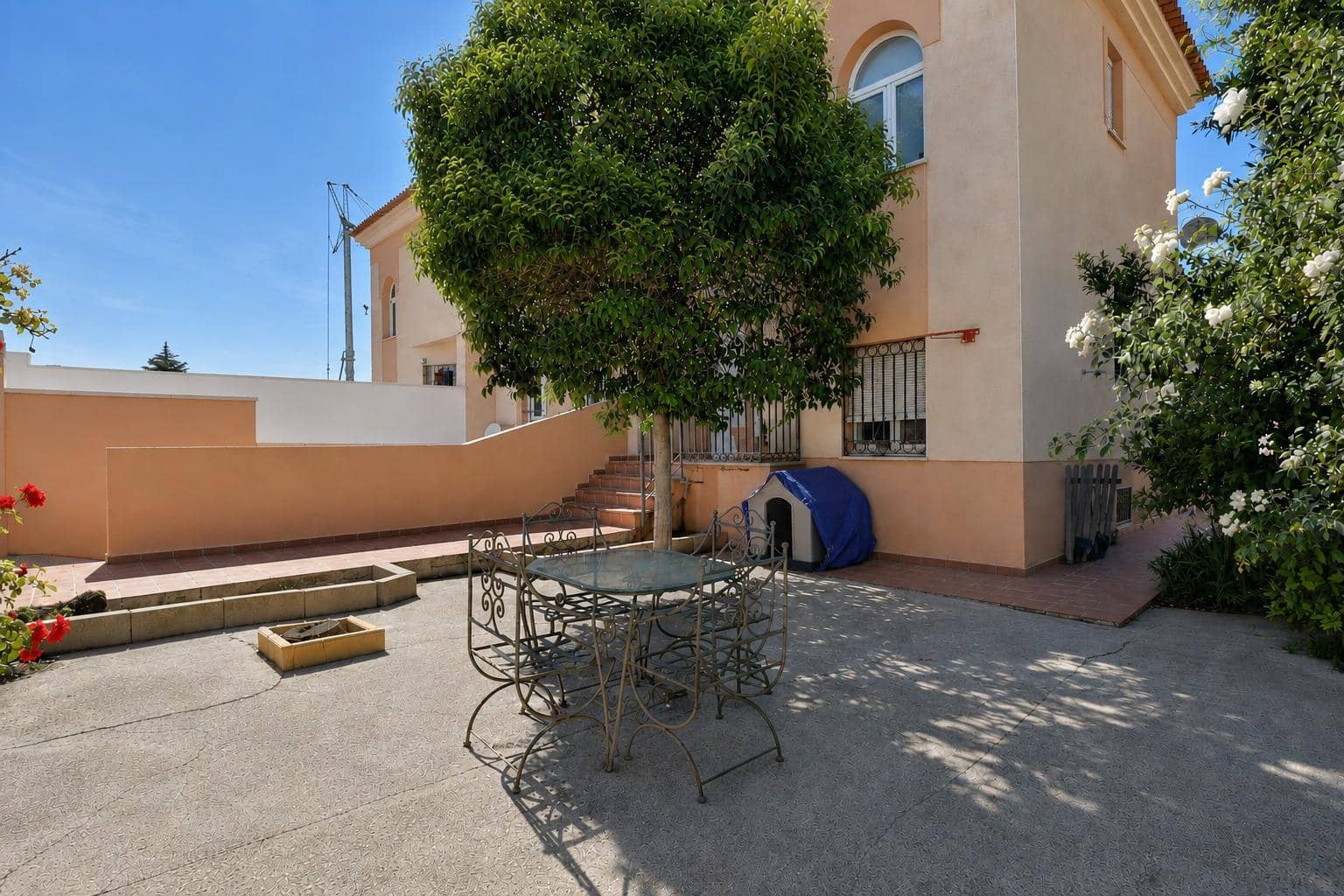 4 bedroom Villa for sale in Padul with pool garage - € 311,000 (Ref: 10171995)