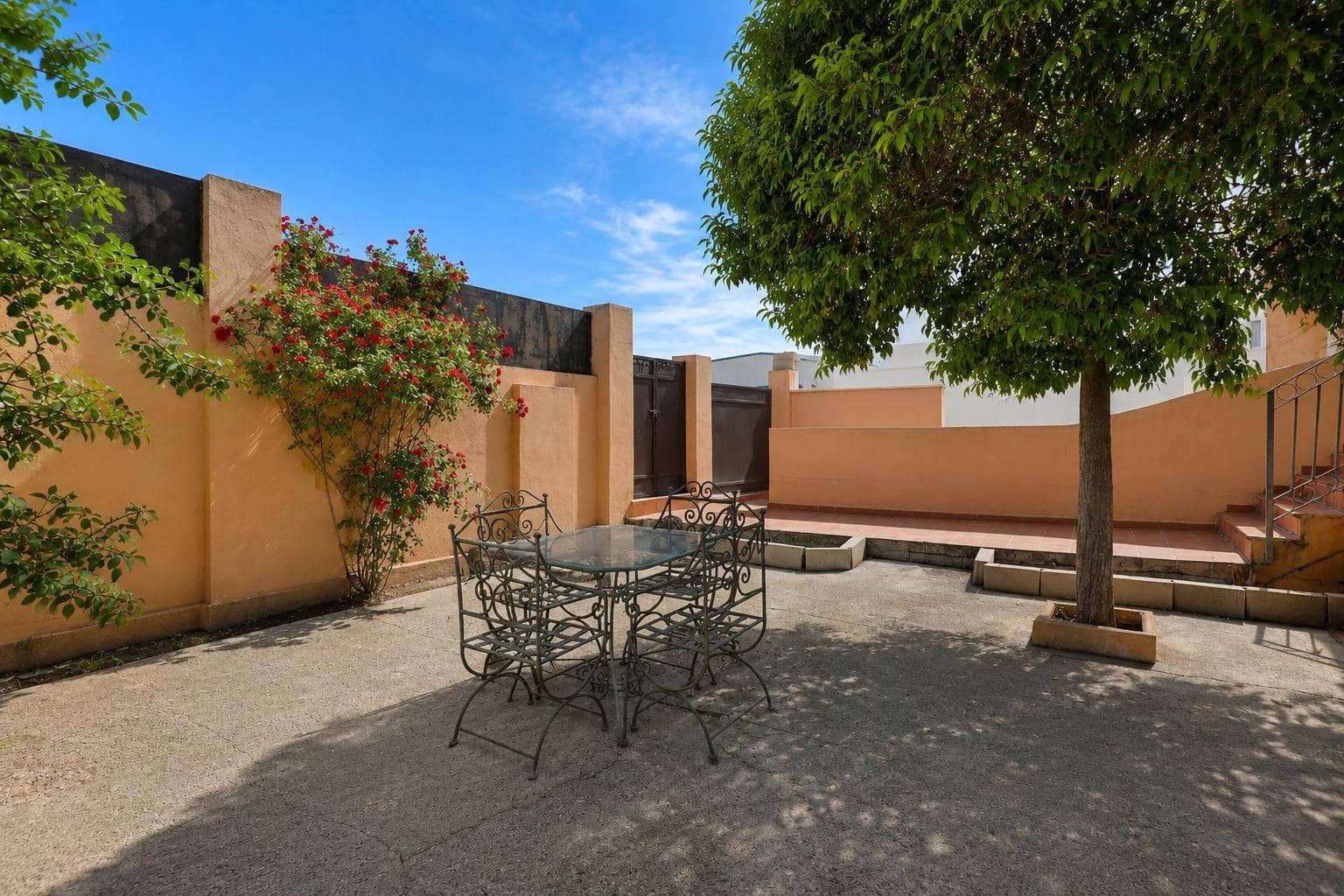 4 bedroom Villa for sale in Padul with pool garage - € 311,000 (Ref: 10171995)