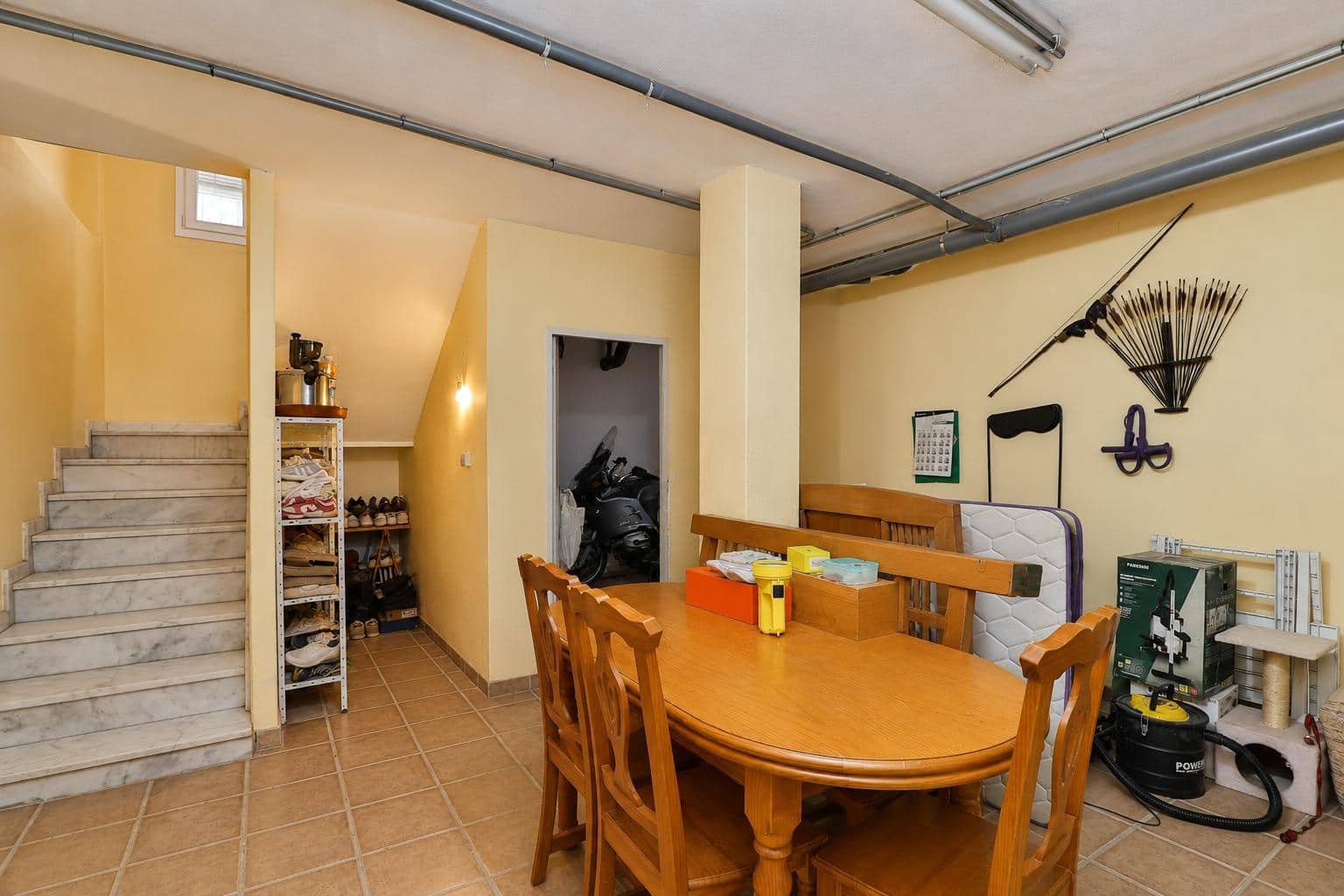 4 bedroom Villa for sale in Padul with pool garage - € 311,000 (Ref: 10171995)