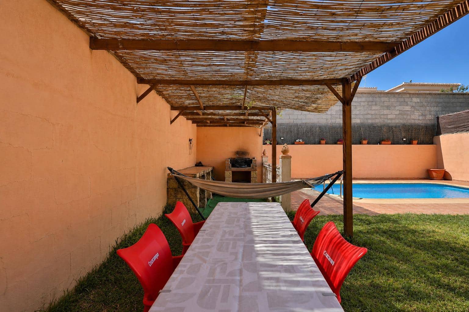 4 bedroom Villa for sale in Padul with pool garage - € 311,000 (Ref: 10171995)